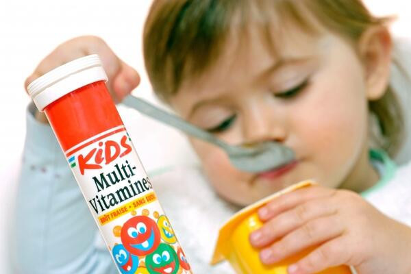 Komşu tavsiyesiyle çocuğunuza vitamin vermeyin