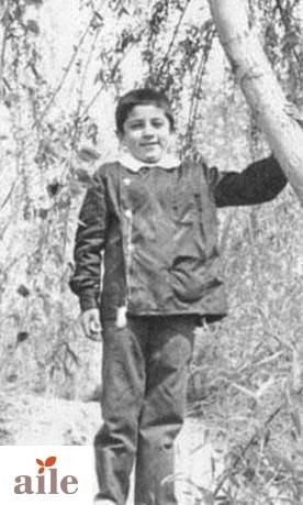 Ünlülerin Çocukluk Halleri
