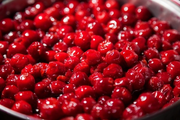 Yazın ferahlatan meyvesi vişne binbir derde deva