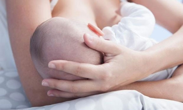 Emzirmenin kısa dönemde anneye yararları