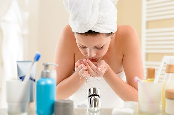 Bahar aylarına özel cilt bakımı uygulayın