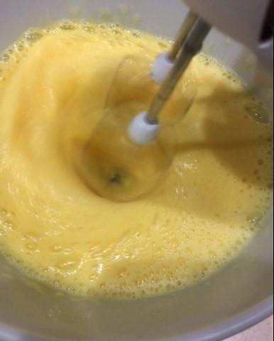 Kaşık kaşık yemek isteyeceğiniz profiterol tarifi Kaşık kaşık yemek isteyeceğiniz profiterol tarifi