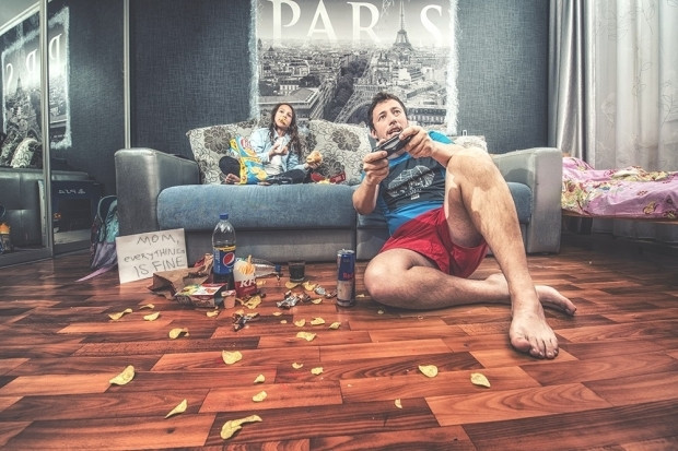 İşe gittiğinde aklı evde kalan anneye, baba ve kızından komik fotoğraflı cevaplar