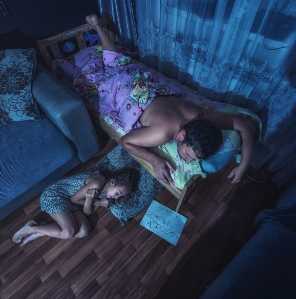 İşe gittiğinde aklı evde kalan anneye, baba ve kızından komik fotoğraflı cevaplar