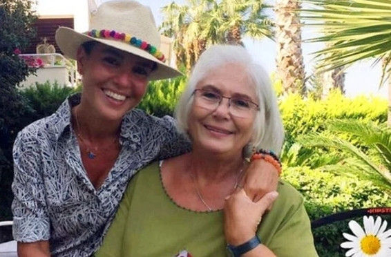Gülben Ergen ve annesi Gülser Ergen