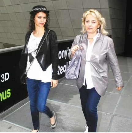 Beren Saat ve annesi Ayla Saat