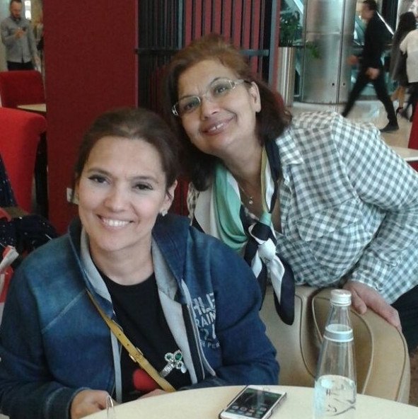 Demet Akalın ve annesi Şenay Akalın