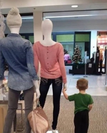 Babaları ile baş başa bırakılan çocukların hem dramatik hem de eğlenceli halleri