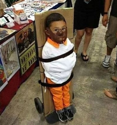 Babaları ile baş başa bırakılan çocukların hem dramatik hem de eğlenceli halleri