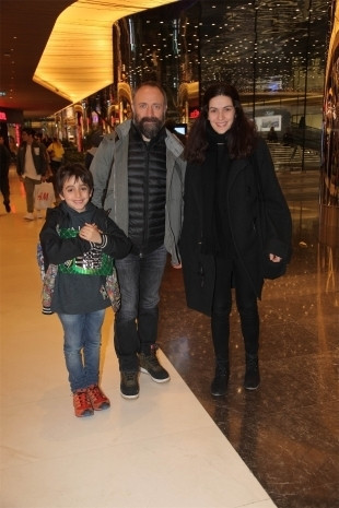 Magazin dünyasının çekirdek aileleri