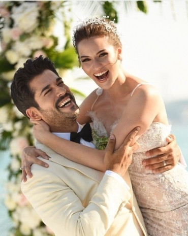 Fahriye Evcen - Burak Özçivit