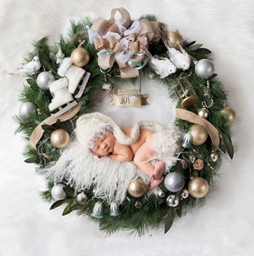 Tatlılığı ile içinizi ısıtacak yılbaşı bebekleri