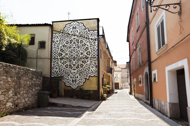 Dantel artık sokak sanatının gözdesi