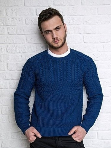 Yakışıklı oyuncu Aras Bulut İynemli’yi yakından tanıyalım