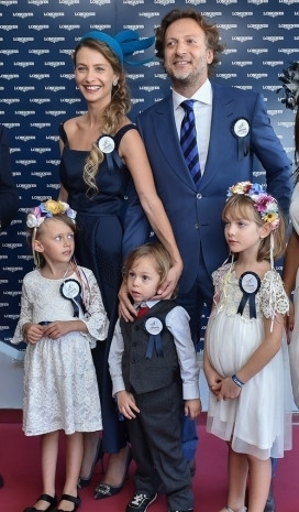 Leyla, Sare ve Civan Mert