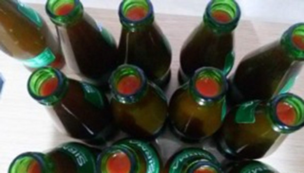 Soda şişesinde domates sosu tarifi Soda şişesinde domates sosu tarifi