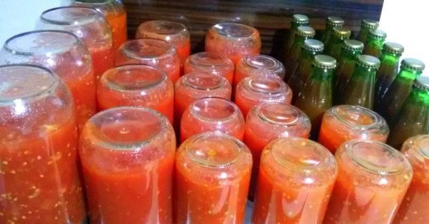 Soda şişesinde domates sosu tarifi Soda şişesinde domates sosu tarifi