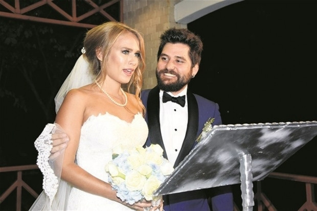 Ünlülerin gelin saçı modelleri
