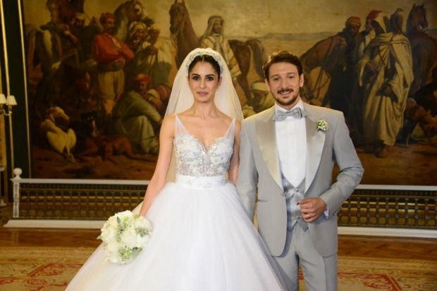 Ünlülerin gelin saçı modelleri