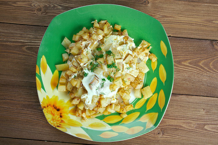 Patatesli yumurta tarifi