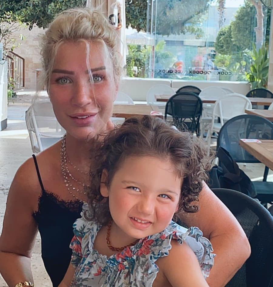 Baba-kızın deniz keyfi...