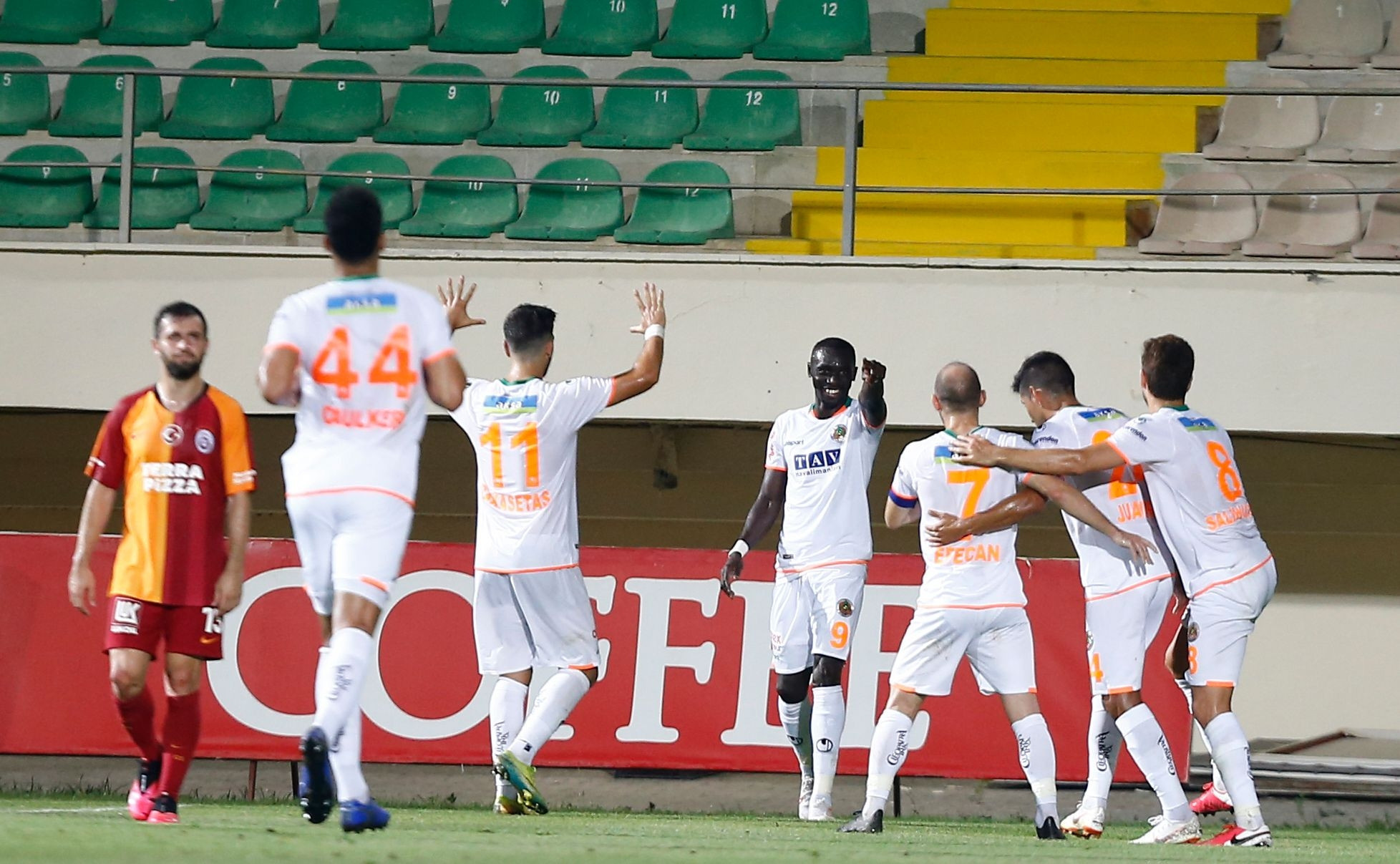 Alanyaspor - Galatasaray maçından fotoğraflar