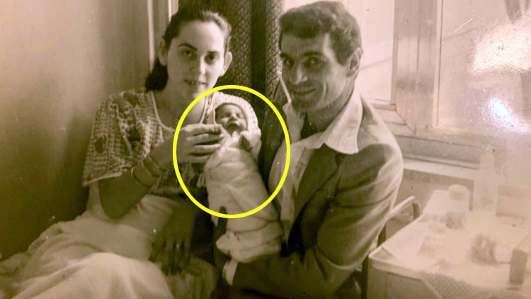 Yeni yaşını kaybettiği babasıyla kutladı... Onu tanıdınız mı Yeni yaşını kaybettiği babasıyla kutladı... Onu tanıdınız mı