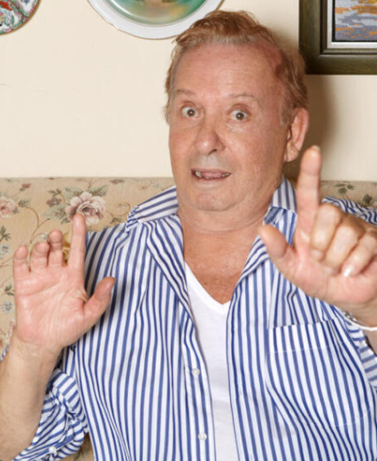 ECE SEÇKİN ECE SEÇKİN