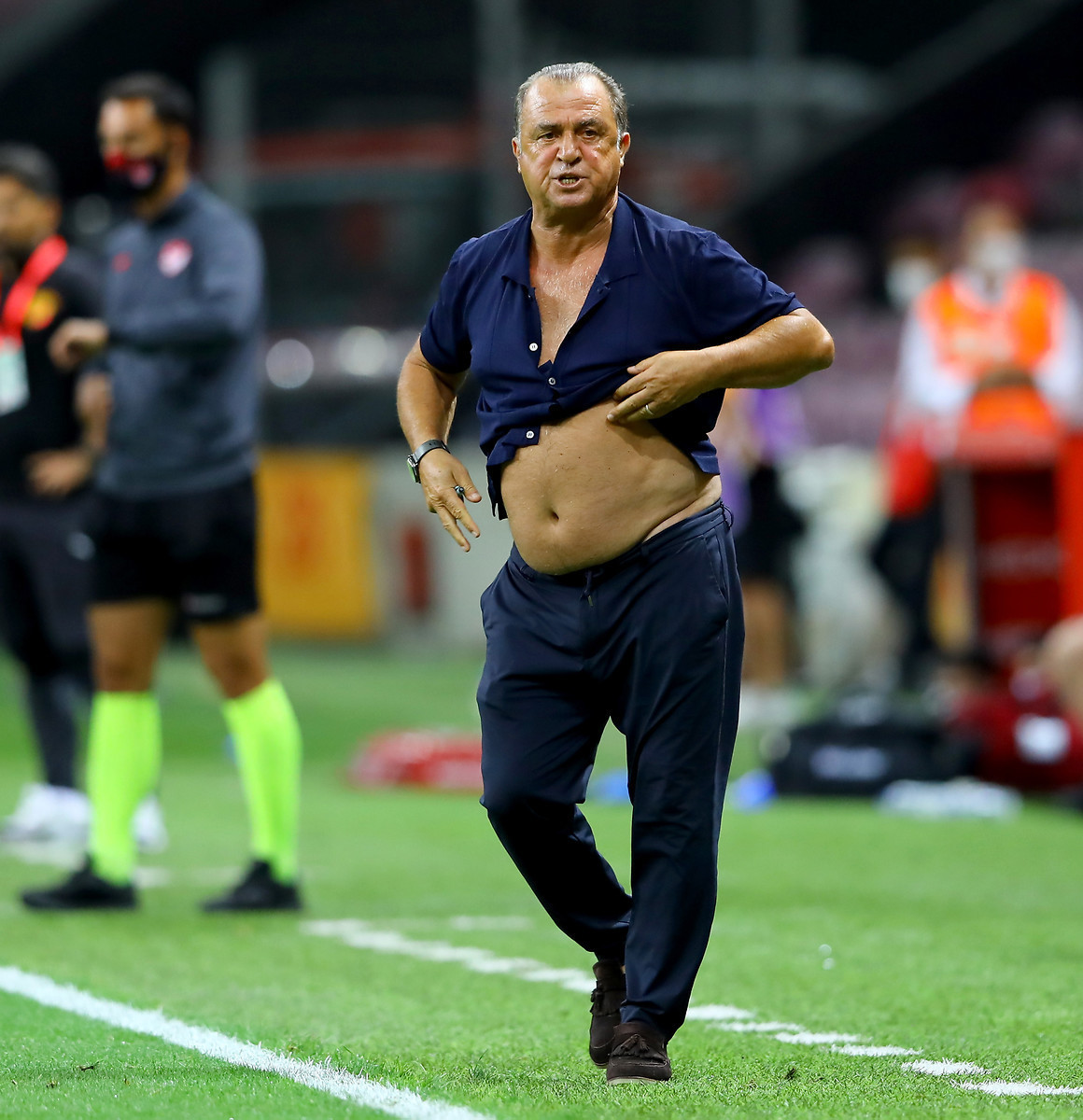 GALATASARAYA LAYIK BİR KAPTAN