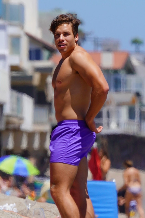 EVLİLİĞİN SONUNU GETİREN YASAK İLİŞKİ EVLİLİĞİN SONUNU GETİREN YASAK İLİŞKİ