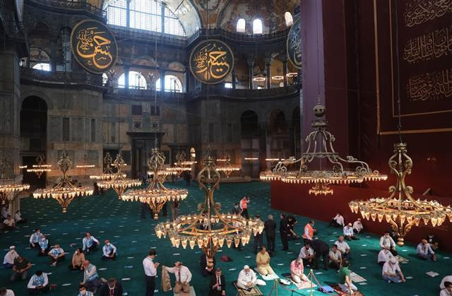 Son dakika haberi: Tarihi gün Ayasofya içinden ilk kareler