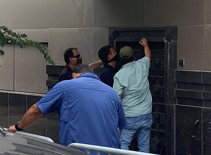 Son dakika: ABD - Çin gerilimi tırmanıyor... Konsolosluğu kapısını kırıp aradılar
