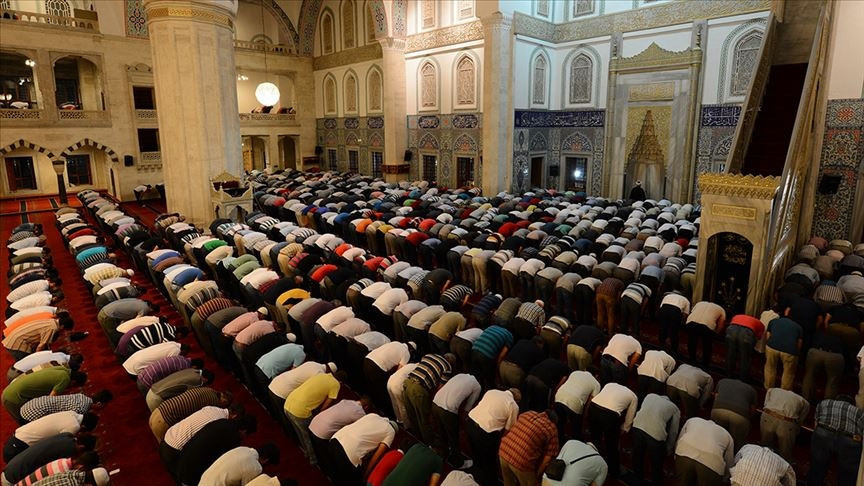 İŞTE İL İL BAYRAM NAMAZI SAATLERİ