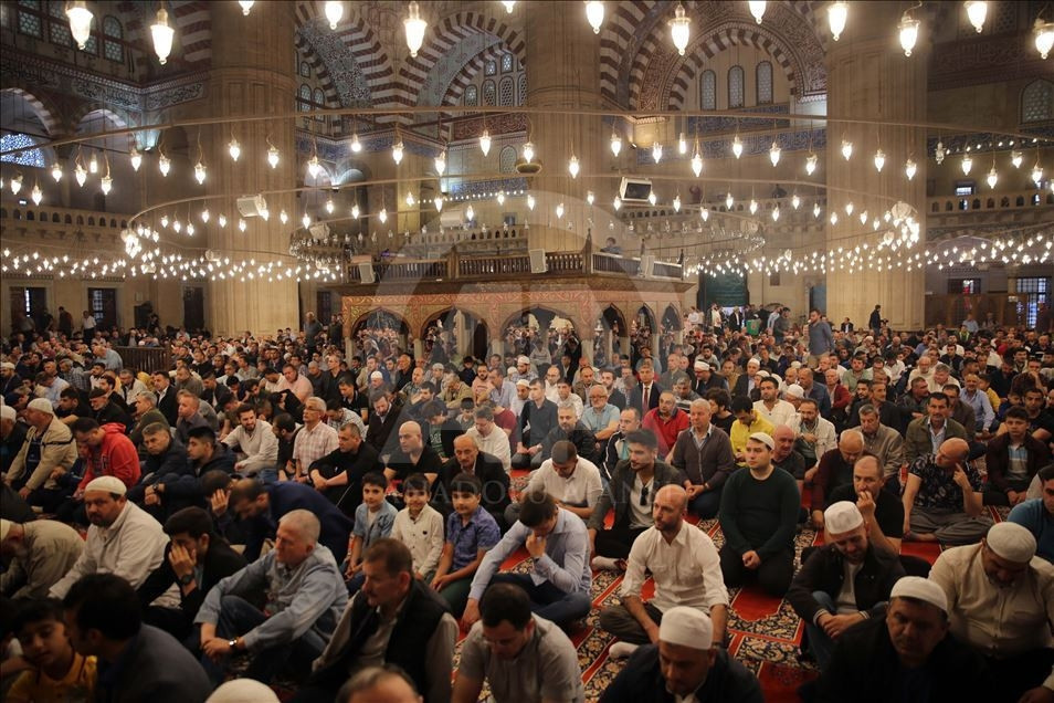 Bayram namazı saat kaçta kılınacak 2020 İstanbul, Ankara, İzmir, Bursa, Adana, Kayseri ve tüm illerin 2020 bayram namazı saatleri