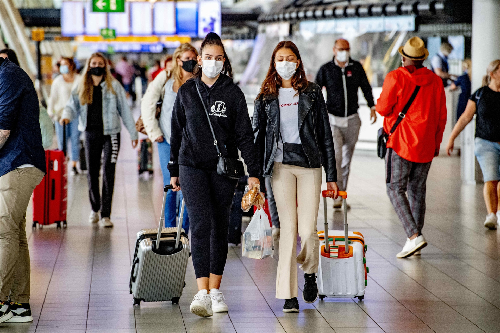 BİRKAÇ ÜLKE TÜM DÜNYAYA YAYDI