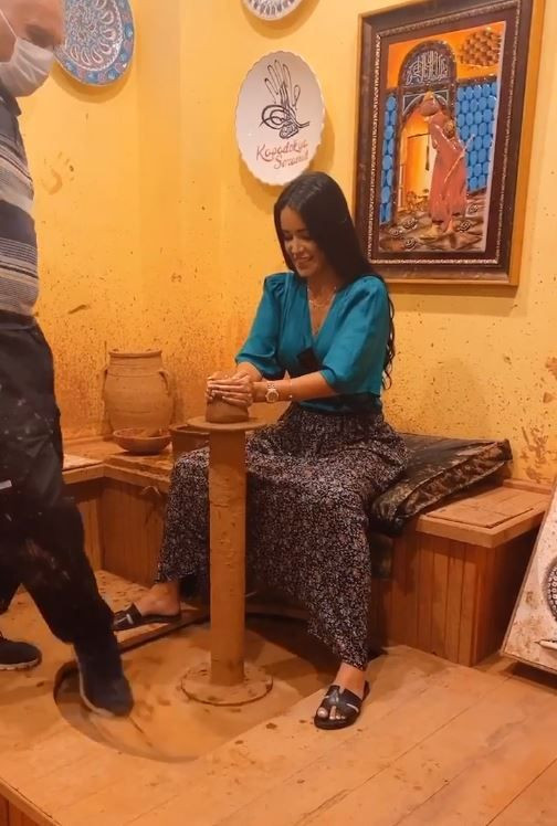 Kapadokyada sevgilisi Nathalia Felix ile tatil yapan Douglas Costa o habere tepki gösterdi