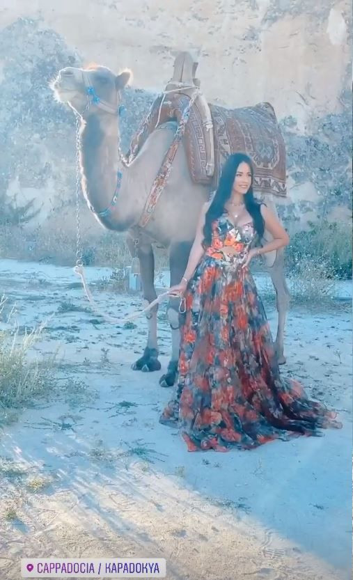 Kapadokyada sevgilisi Nathalia Felix ile tatil yapan Douglas Costa o habere tepki gösterdi