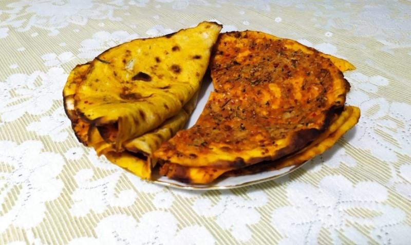 Çaya, çorbaya yakışır, bağımlılık yaratan bir lezzet: Biberli ekmek