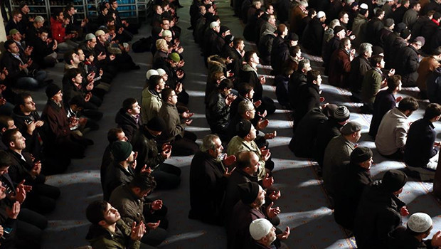 Safer ayına ne zaman giriyoruz İşte Diyanetin verdiği tarih