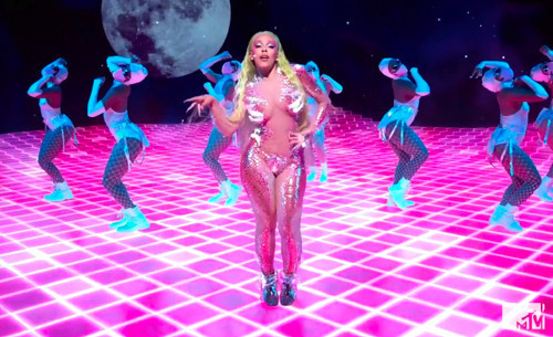 GECEYE ÖZEL ŞOV GECEYE ÖZEL ŞOV