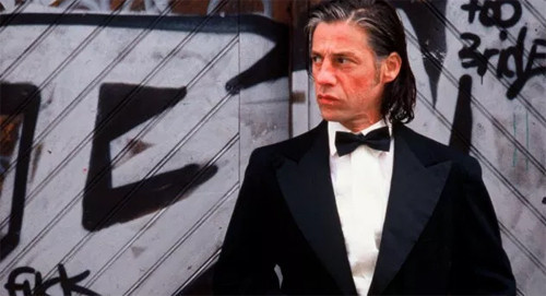 Duvara Karşının Cahiti Birol Ünel en parlak yaşamları da gördü sokakta da yattı