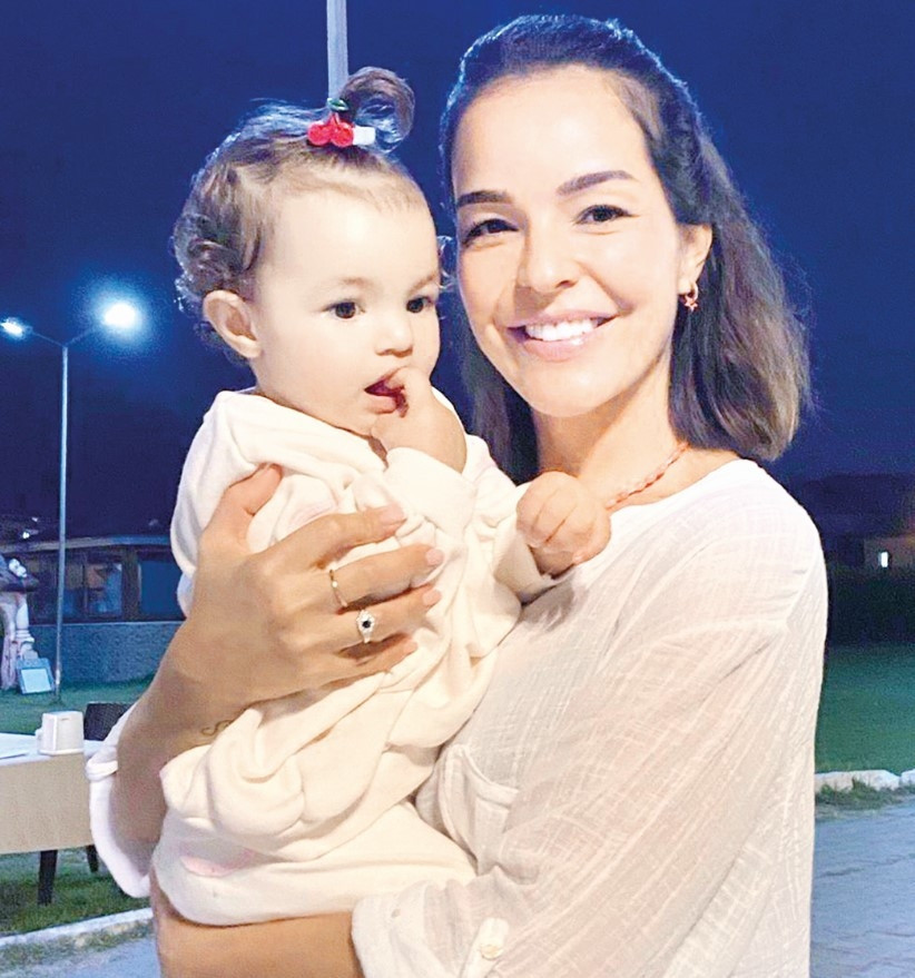 Deniz kızı ve annesi