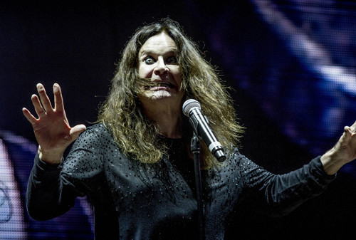 Karanlıklar Prensinin son hali: Ozzy Osbourne sahnede fırtınalar estirirdi Karanlıklar Prensinin son hali: Ozzy Osbourne sahnede fırtınalar estirirdi