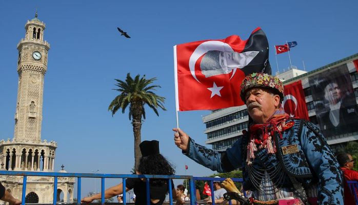9 Eylül 1922de ne oldu İzmirin Kurtuluşu kaçıncı yılı 9 Eylül İzmirin Kurtuluşu hikayesi ve önemi