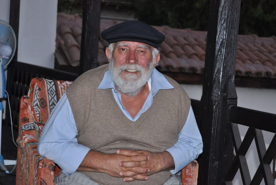 Hayatını kaybeden ünlü oyuncu Halil Kumova’nın Covid-19 testi pozitif çıktı