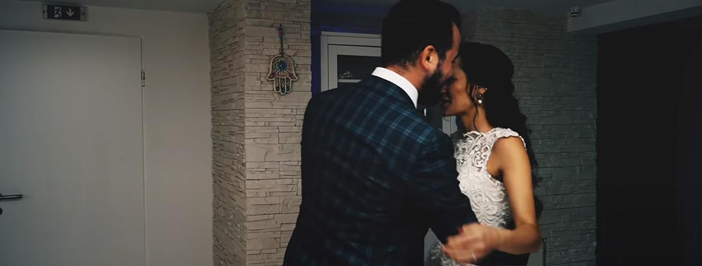 ‘Halayı otobanda değil, salonda çekelim’