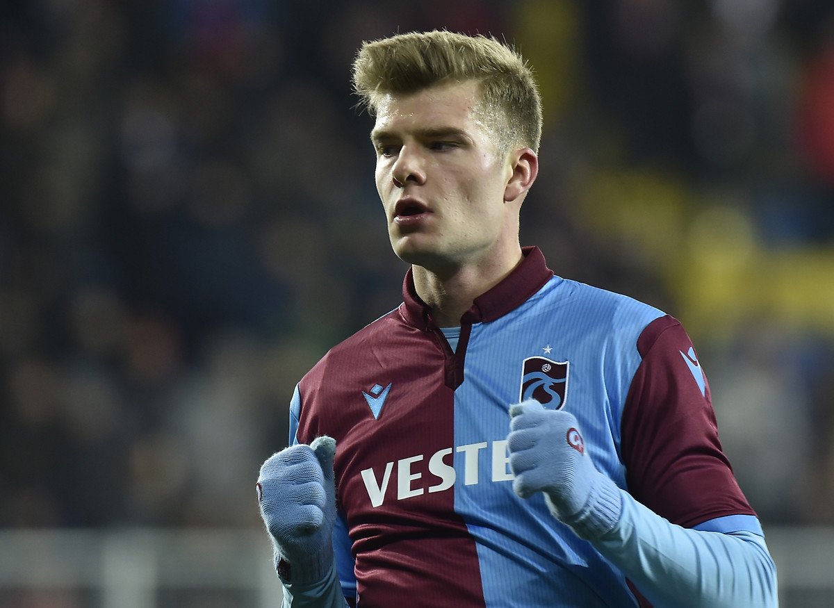 Son Dakika | Trabzonsporda Alexander Sörloth gelişmesi Ahmet Ağaoğlu ve Sörlothun babasından açıklamalar...