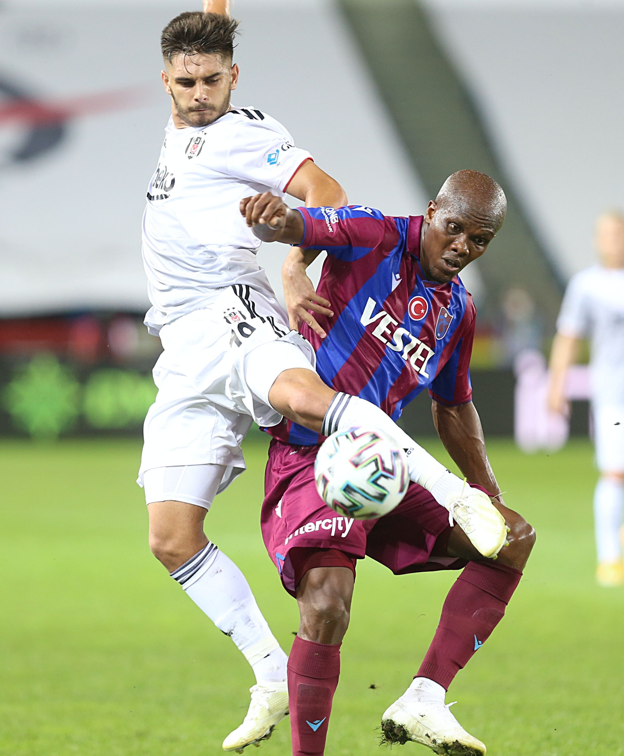 Trabzonspor-Beşiktaş maçından en özel kareler