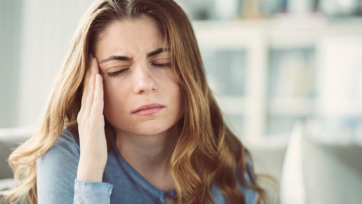 Migrene İyi Gelen Yağlar ve Kullanım Rehberi Migrene İyi Gelen Yağlar ve Kullanım Rehberi