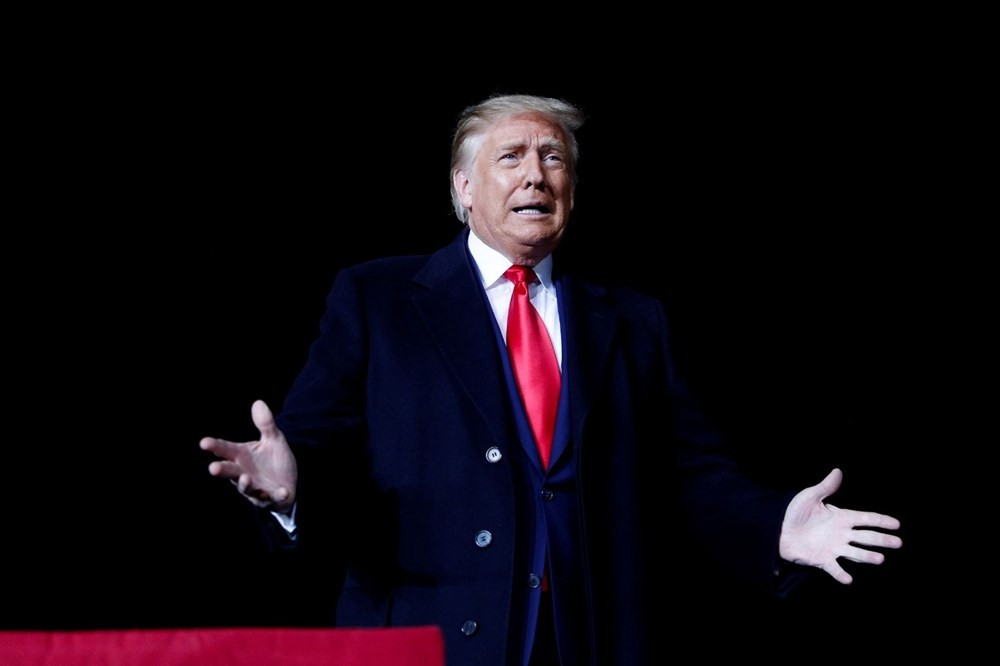 Son dakika... ABDli modelden Trumpa şok cinsel taciz suçlaması Beni zorla tuttu